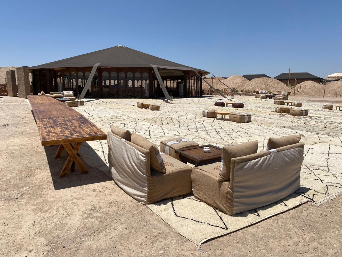 Le Bedouin Agafay بيت خشبي *