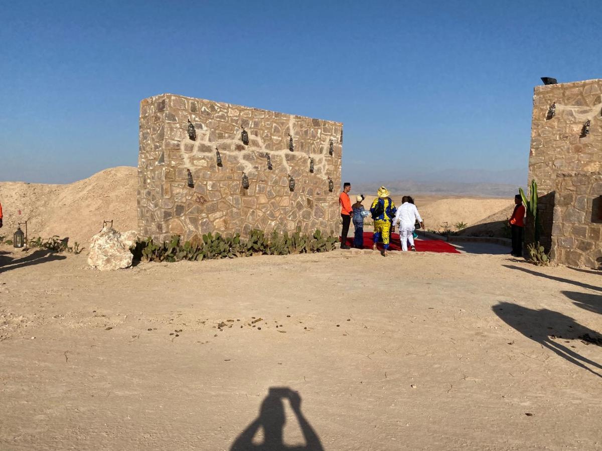 Le Bedouin Agafay بيت خشبي